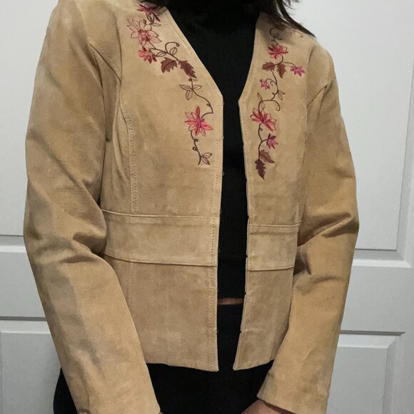 Vintage-Inspired Nubuck Leather Jacket with Embroidered Floral Detail - Picture 2 of 6